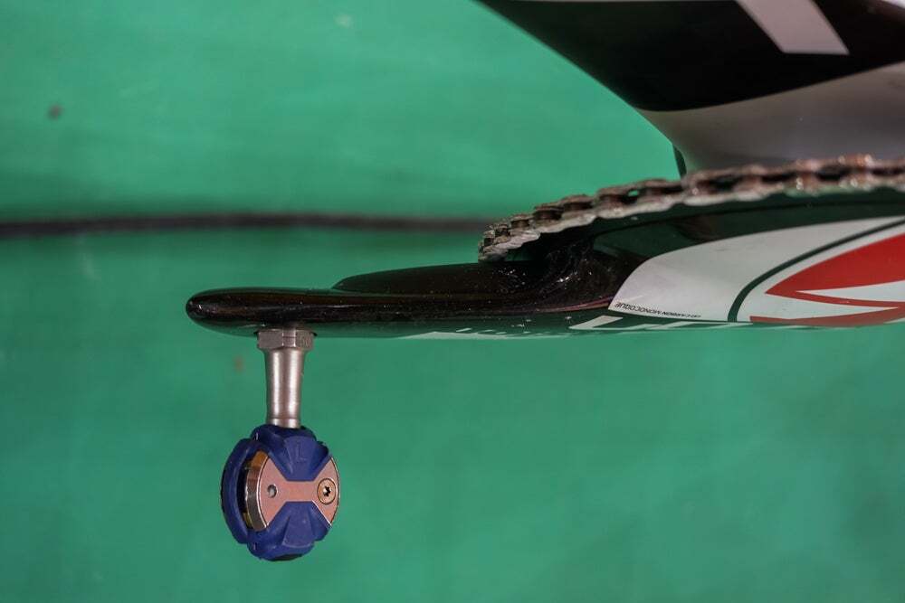 Technical FAQ: Titanium spindle loads, injecting sealant into inner tubes, finish lines